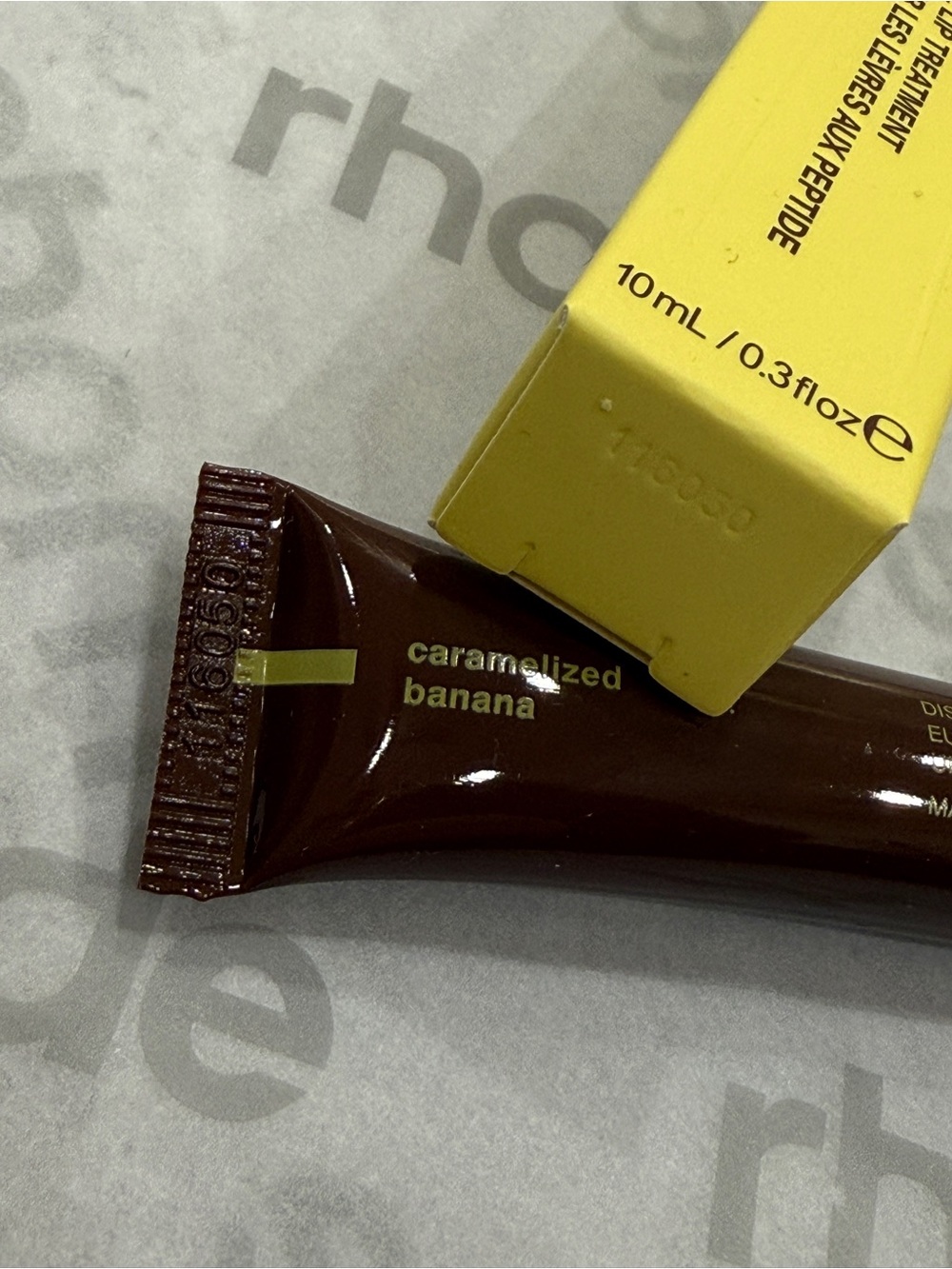 Rhode Bundle CARAMELIZED BANANA AND SUGARBERRY LIP TREATMENTS - Picture 6 of 11